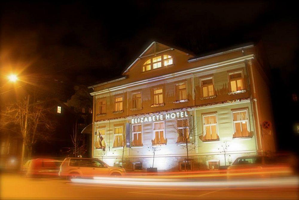 Elizabete Design Hotel Riga Extérieur photo