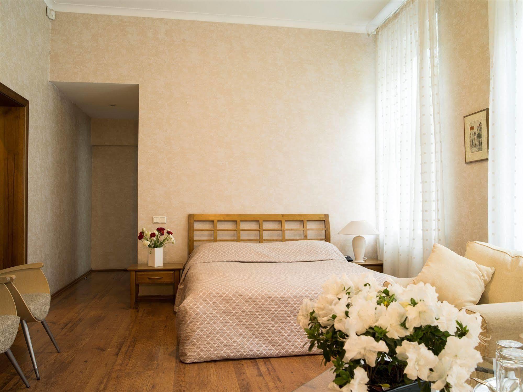 Elizabete Design Hotel Riga Extérieur photo